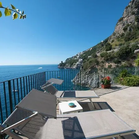 Villa Sleeps 8 Pool Air Con Wifi Praiano