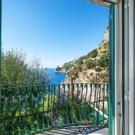 Villa Sleeps 8 Pool Air Con Wifi *